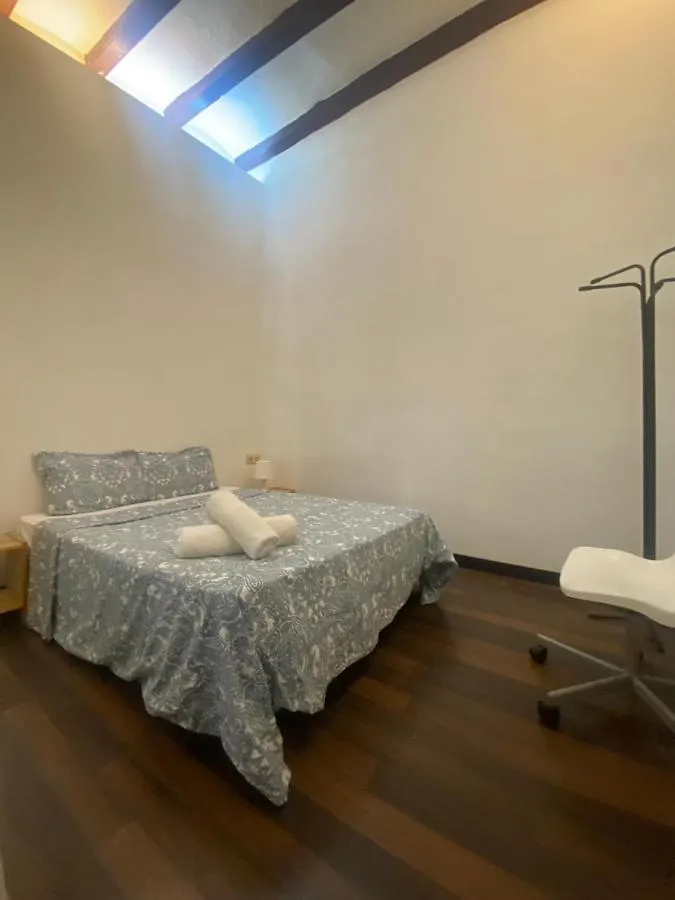 027 Caterina Look Derecha Apartment Barcelona Spain