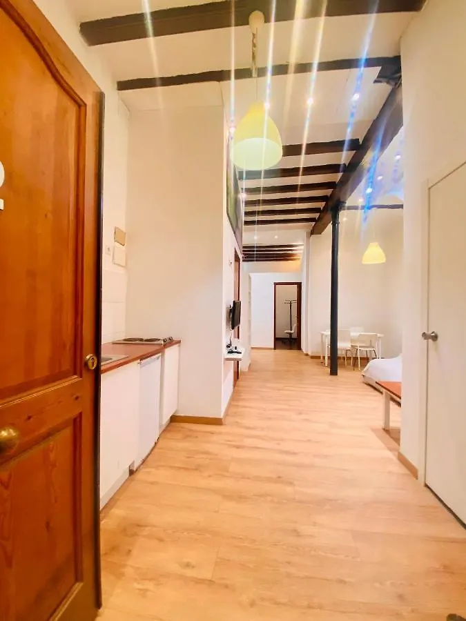027 Caterina Look Derecha Apartamento Barcelona