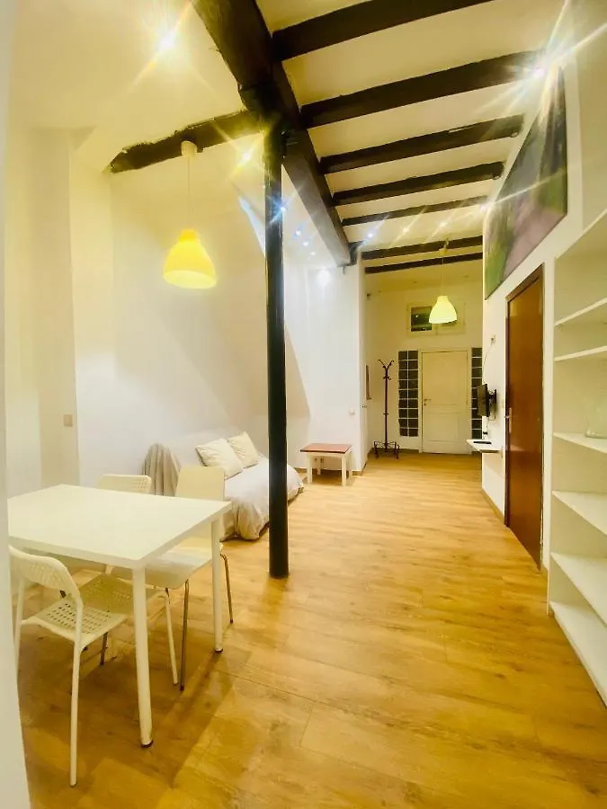 027 Caterina Look Derecha Apartamento Barcelona