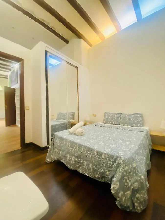 027 Caterina Look Derecha Apartamento Barcelona